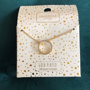 NWT TOPSHOP gold necklace